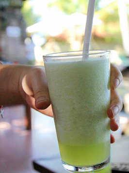 Suco PODEROSO! Jiló com limão, a nova tendência do emagrecimento