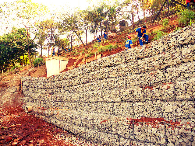 Benefícios do muro de arrimo